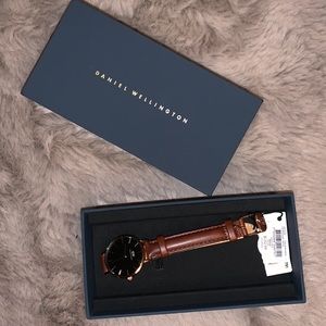 Authentic Daniel Wellington Watch (Brown/RoseGold)